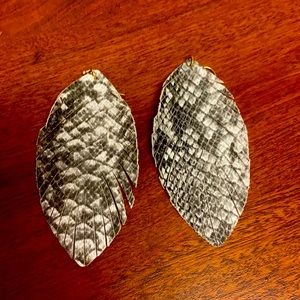 Snake skin print earrings